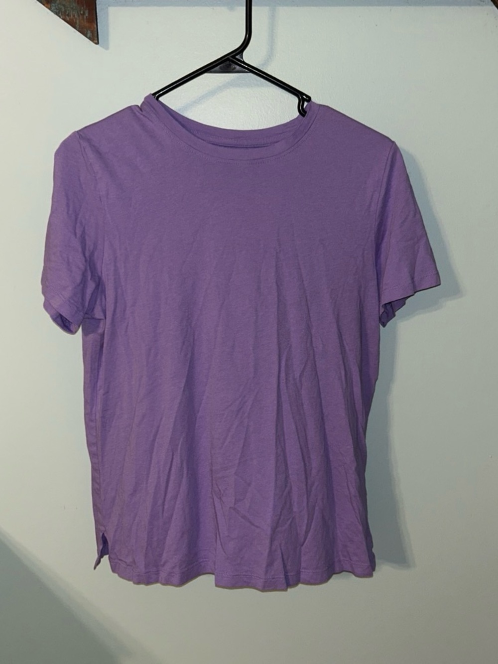 Women’s Crewneck Short Sleeve Tee in Purple
